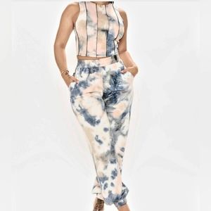New with Tags  Tie dye Crop Top  SZ S